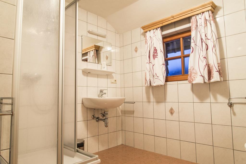 Villa Schmiedhaeusl Fusch an der Glocknerstraße Camera foto
